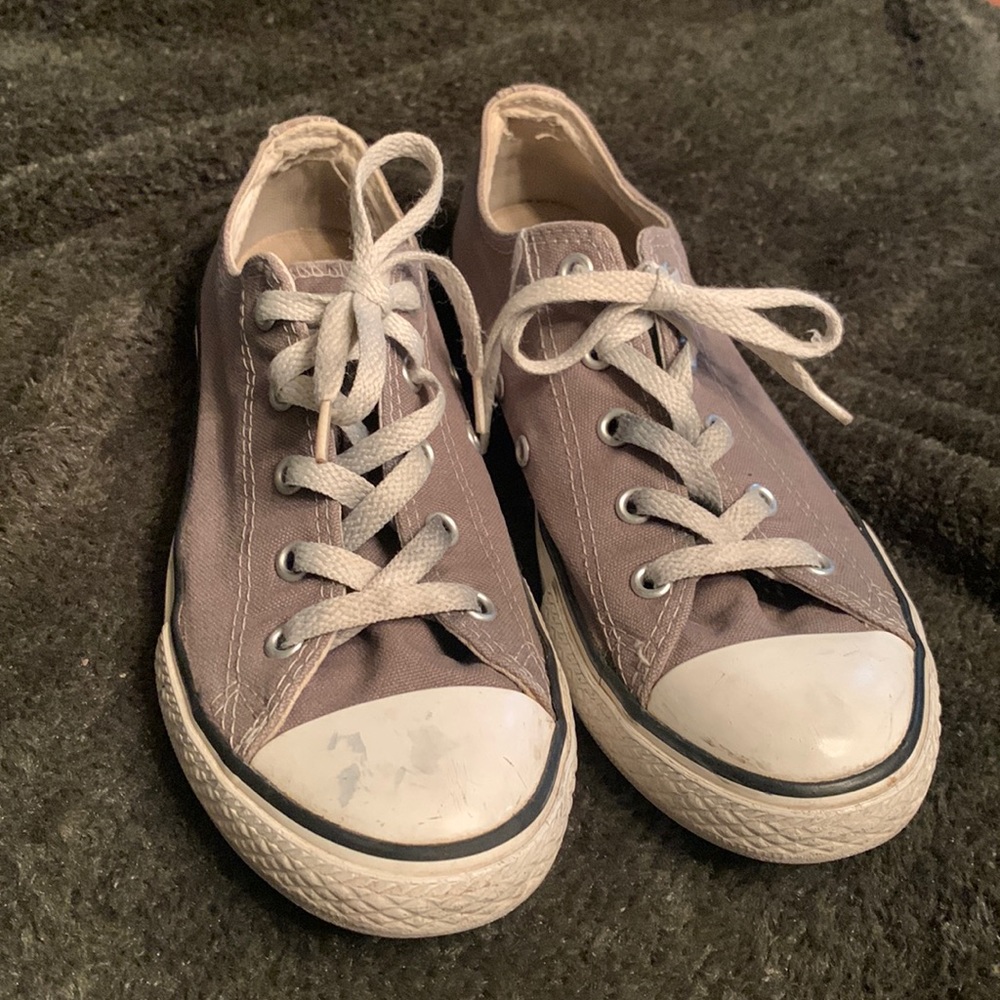 Converse-grey